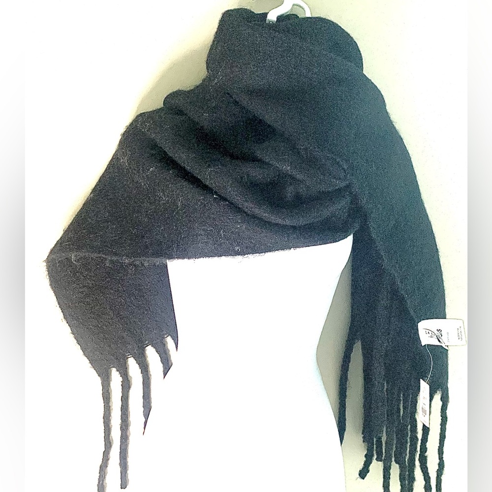 THE Softest Scarf L.A. Express- New